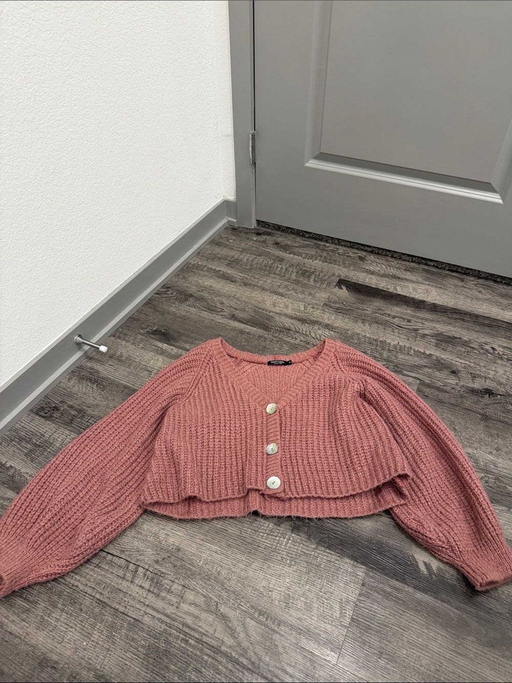 Nasty Gal Dusty Rose Cropped V-Neck Buttoned Cardigan